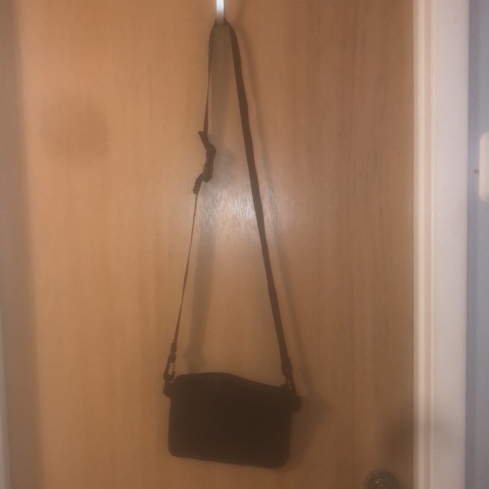 PINK crossbody - Picture 3 of 3